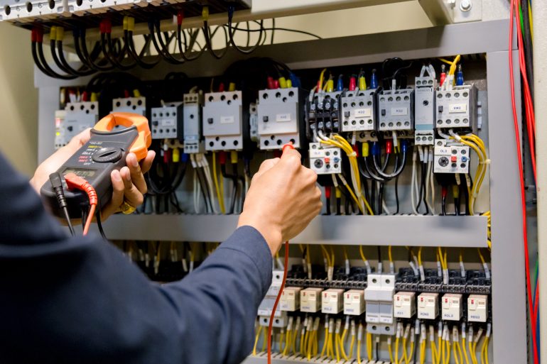 Como aplicar a telemetria de energia em empresas e indústrias