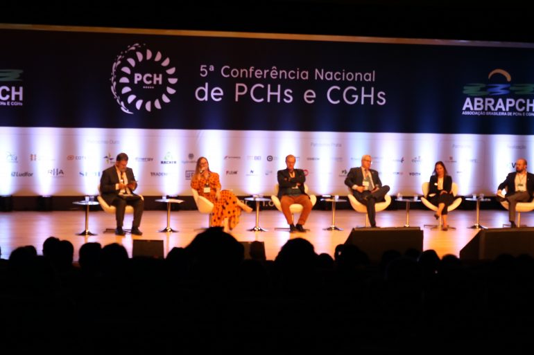 Veja como foi a 5˚ Conferência Conferência Nacional de PCHs e CGHs